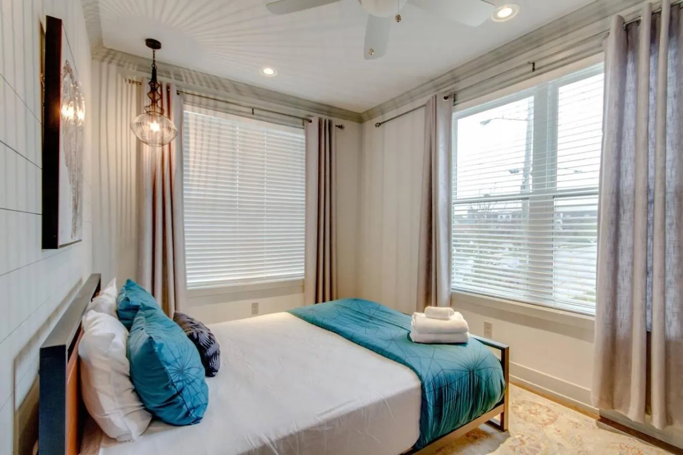Gulch Getaway The Nash Nest Epic Rooftop Nashville